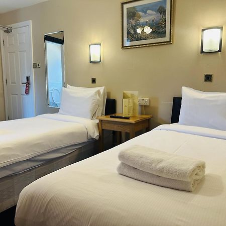 Woodcock Inn Felbridge Экстерьер фото