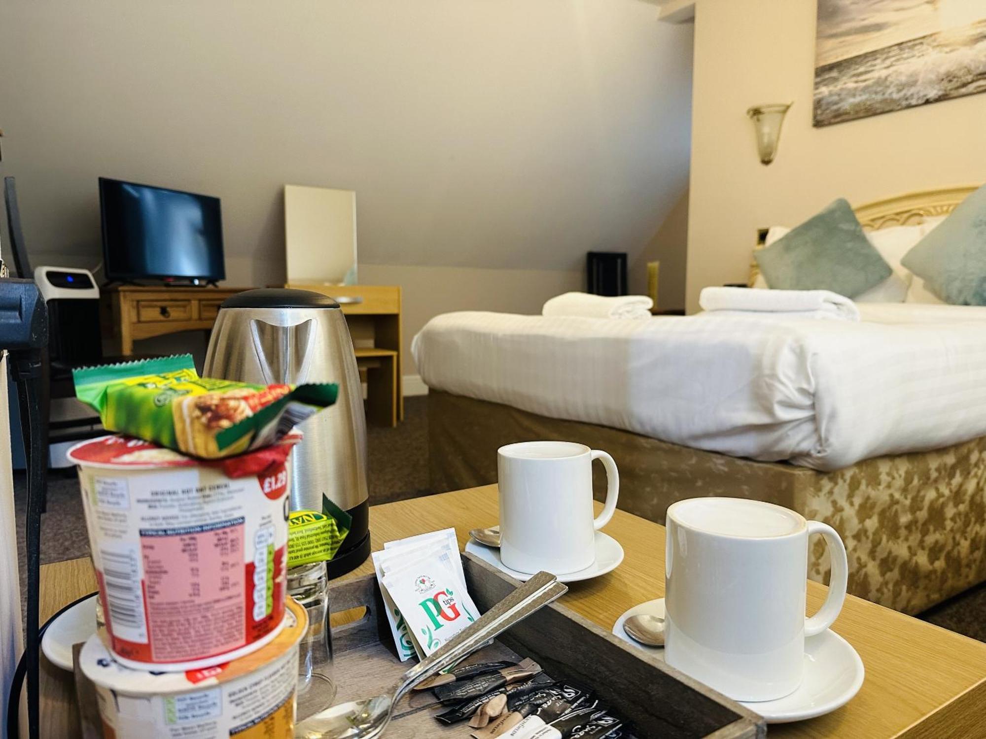 Woodcock Inn Felbridge Экстерьер фото