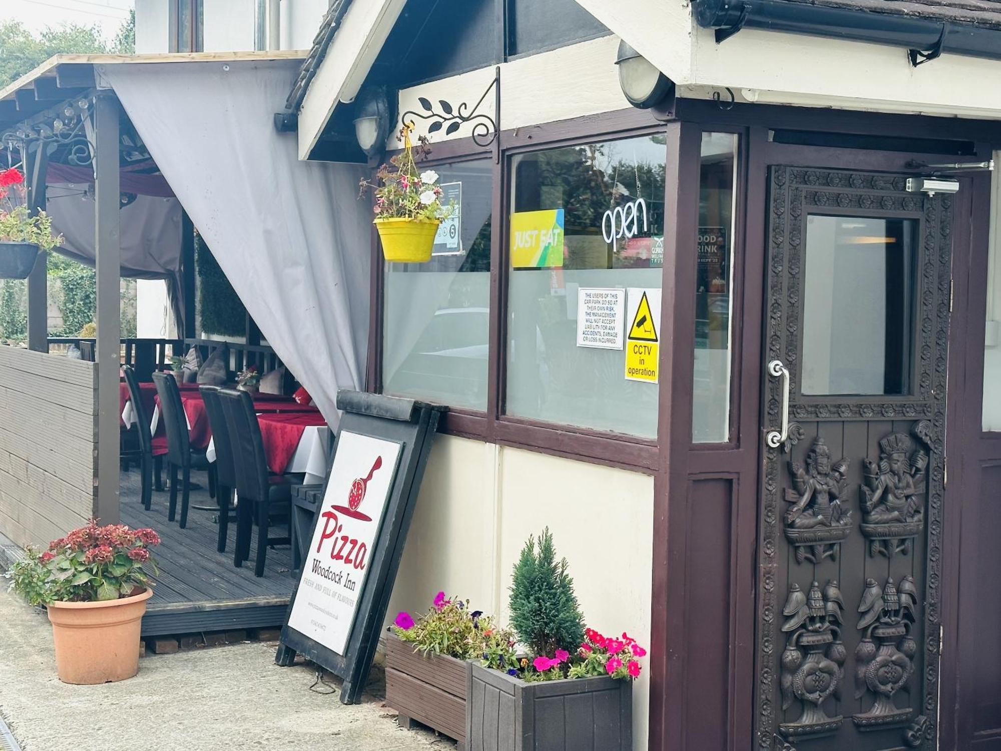Woodcock Inn Felbridge Экстерьер фото
